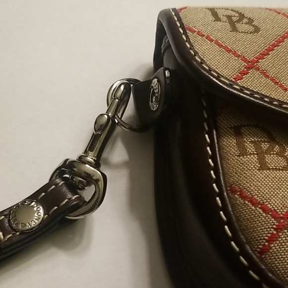 DOONEY & BOURKE TAN & BROWN WRISTLET NWOT - Picture 6 of 6